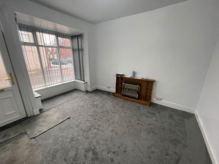 3 Bedroom Terraced House To Rent In Derbyshire Lane, Sheffield, S8