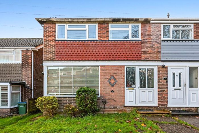 3 Bedroom Semi-Detached House For Sale In Lower Quay, Fareham, PO16