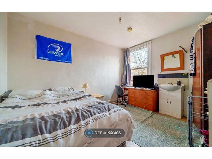 5 Bedroom Semi-Detached House To Rent In Southfield Road, Oxford, OX4