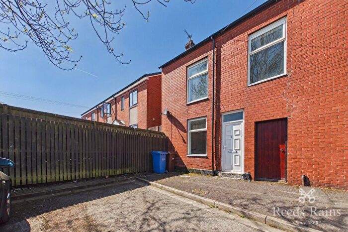 3 Bedroom End Of Terrace House For Sale In File Street, Chorley, Lancashire, PR7