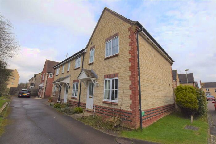 2 Bedroom End Of Terrace House To Rent In Corncrake Way, Bicester, Oxfordshire, OX26
