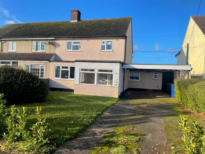 3 Bedroom Semi-Detached House For Sale In Valentia Close, Bletchingdon, Kidlington, OX5