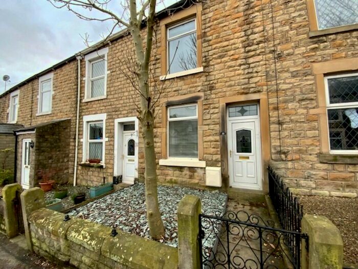2 Bedroom Terraced House To Rent In Railway Street, Hadfield, SK13