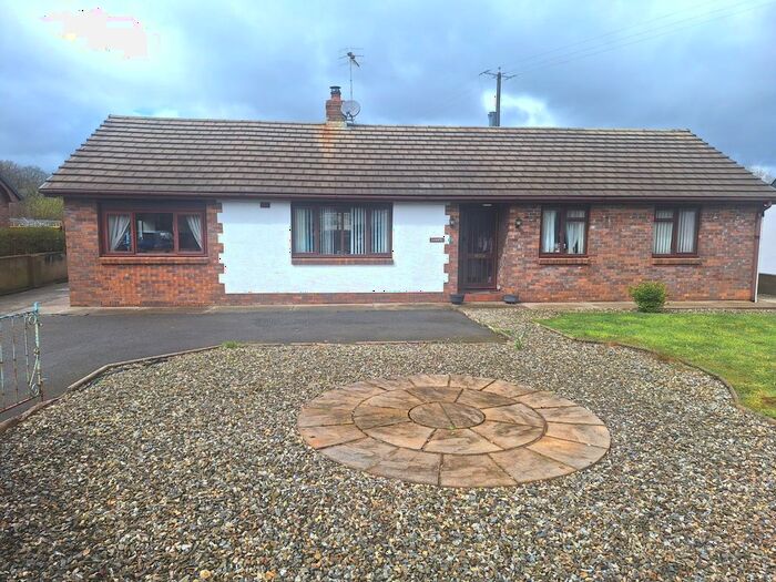 4 Bedroom Detached Bungalow For Sale In Pentrecwrt, Llandysul, SA44