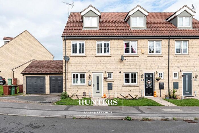 4 Bedroom Semi-Detached House For Sale In Lyng Court, Knottingley, West Yorkshire, WF11