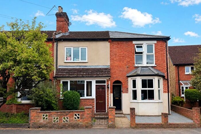 2 Bedroom Terraced House To Rent In Woking, Surrey, GU21