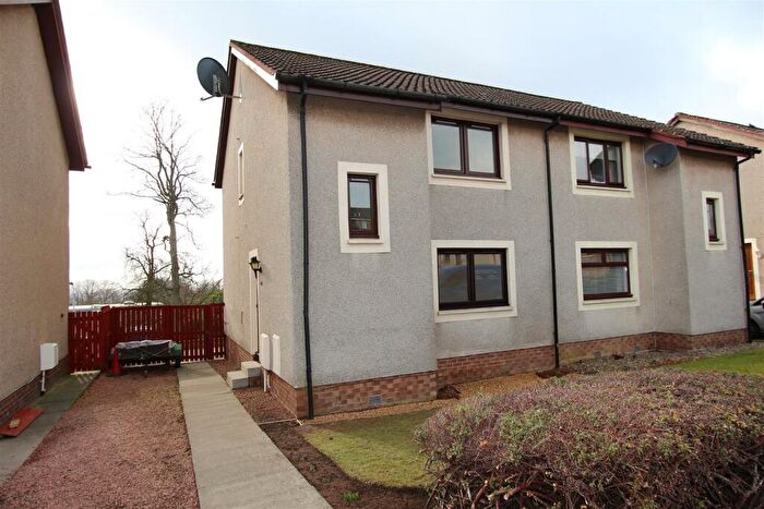 3 Bedroom Semi-Detached House To Rent In Orwell Place, Dunfermline, KY12