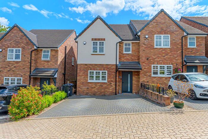 3 Bedroom Semi-Detached House For Sale In Ash Bridge Court, Rednal, Birmingham, West Midlands, B45
