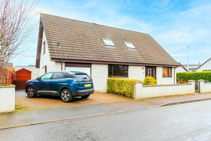 5 Bedroom Detached House For Sale In Balnacoul Road, Fochabers, IV32