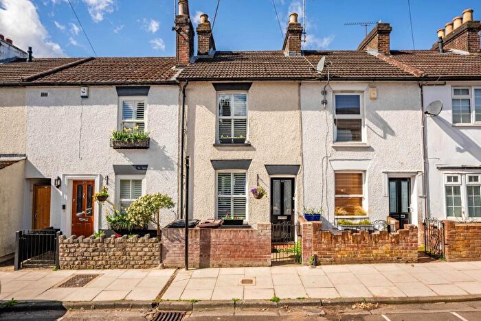 2 Bedroom Terraced House For Sale In Cavendish Road, St. Albans, Hertfordshire, AL1