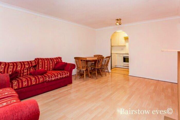 1 Bedroom Flat To Rent In Harts Lane, Barking, IG11