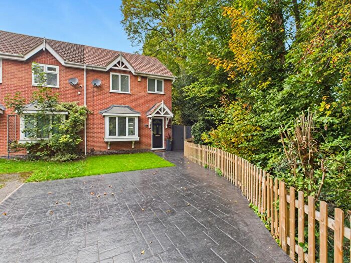 3 Bedroom Semi Detached House For Sale In Frampton Gardens, Littleover, DE23