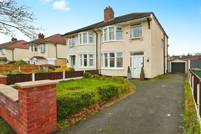 3 Bedroom Semi-Detached House For Sale In Eastway, Greasby, Wirral, CH49
