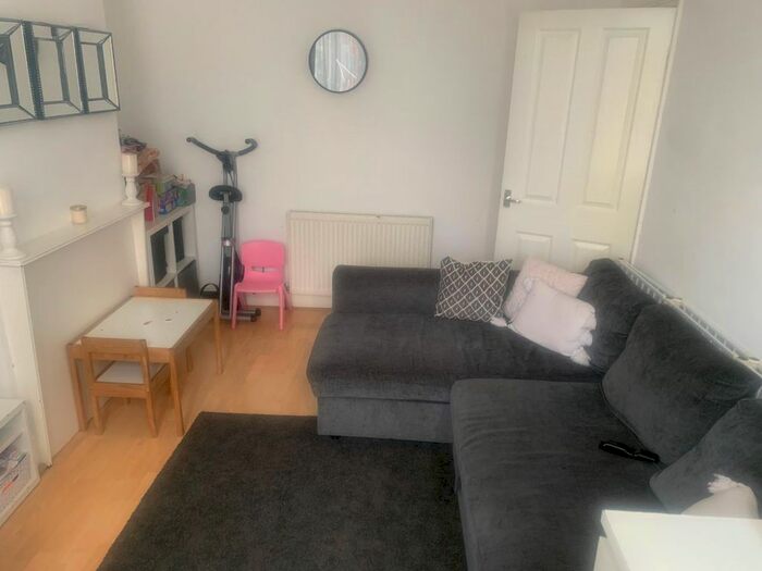 2 Bedroom Flat To Rent In Southey Road, London, N15