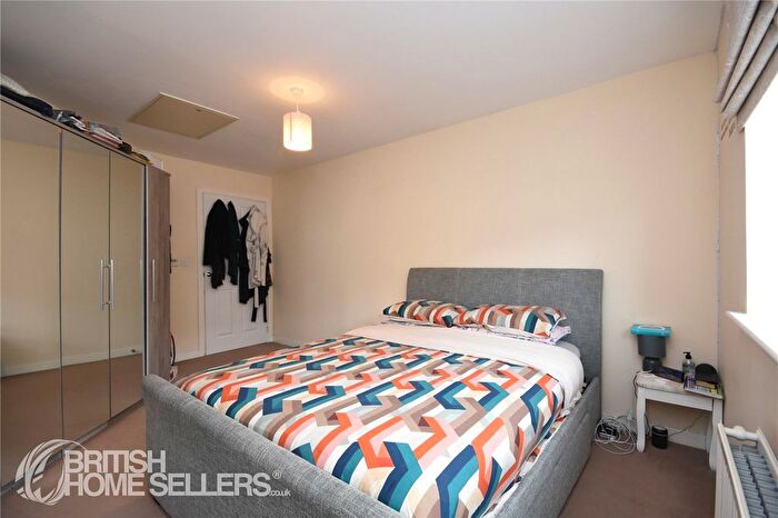 2 Bedroom Detached House For Sale In Cowlin Mead, Chelmsford, Essex, CM1