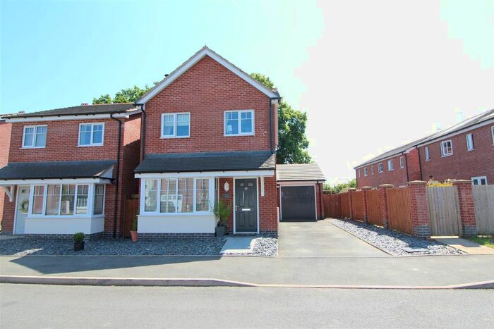 3 Bedroom Detached House For Sale In Barley Meadows, Llanymynech, SY22