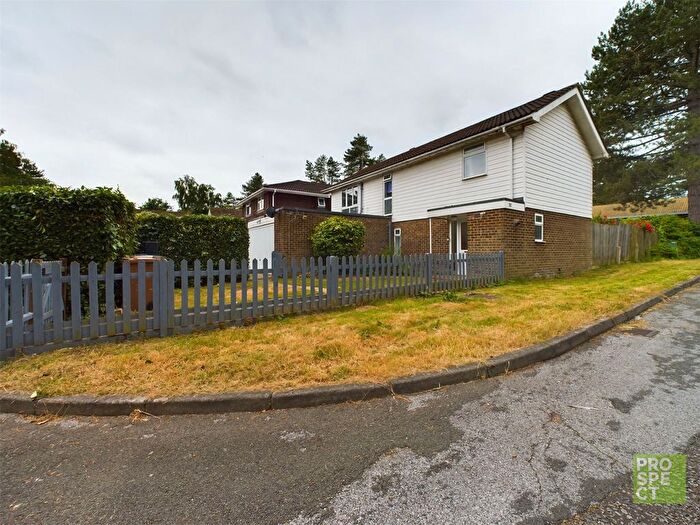 4 Bedroom Detached House To Rent In Spinis, Bracknell, Berkshire, RG12