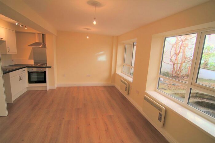 1 Bedroom Flat To Rent In High Street, Cheltenham GL52