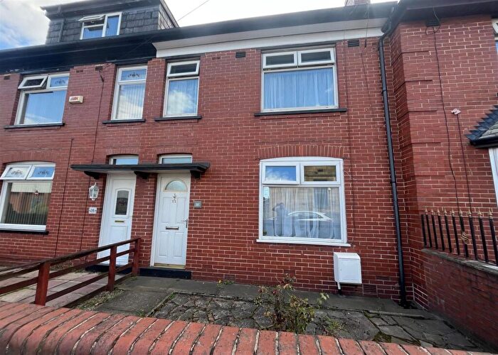 3 Bedroom Terraced House For Sale In Richard Street, Rochdale, OL11