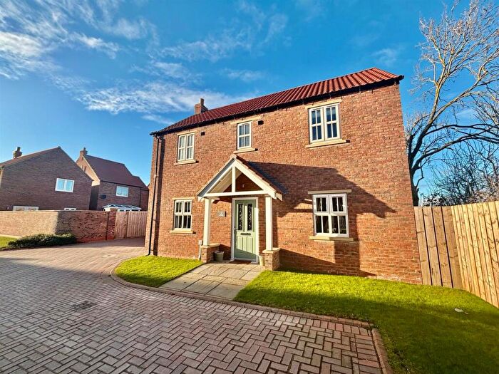 3 Bedroom Detached House For Sale In Pepys Dale, Leven, HU17