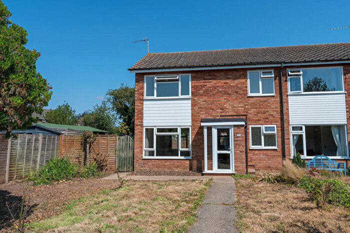 3 Bedroom End Of Terrace House For Sale In Gosford Way, Felixstowe, IP11