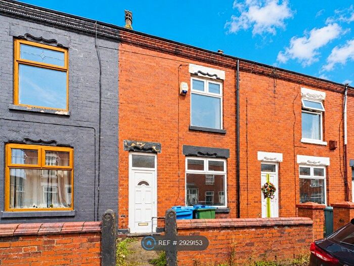 2 Bedroom End Terrace House To Rent In Radclyffe St, Manchester, M24