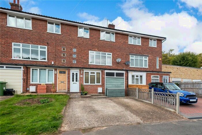 4 Bedroom Town House For Sale In Kings Road, Biggin Hill, Westerham, Kent, TN16