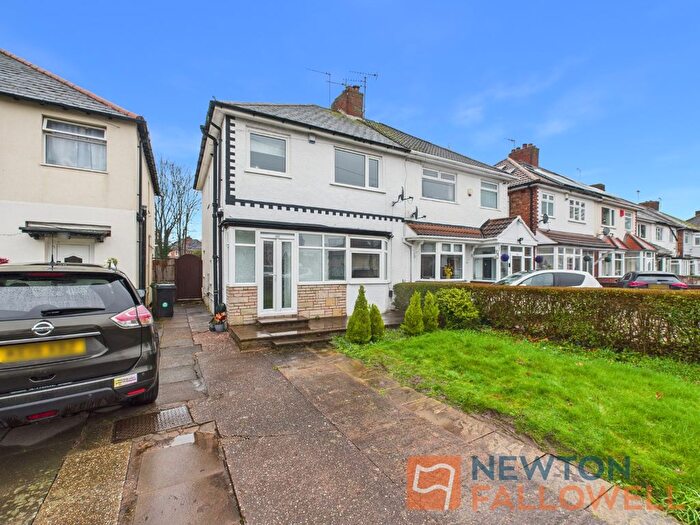 3 Bedroom Semi Detached House For Sale In Marsh Lane, Wolverhampton, WV10