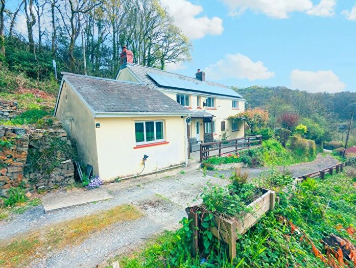 4 Bedroom Detached House For Sale In Gellywen, Carmarthen, Carmarthenshire., SA33
