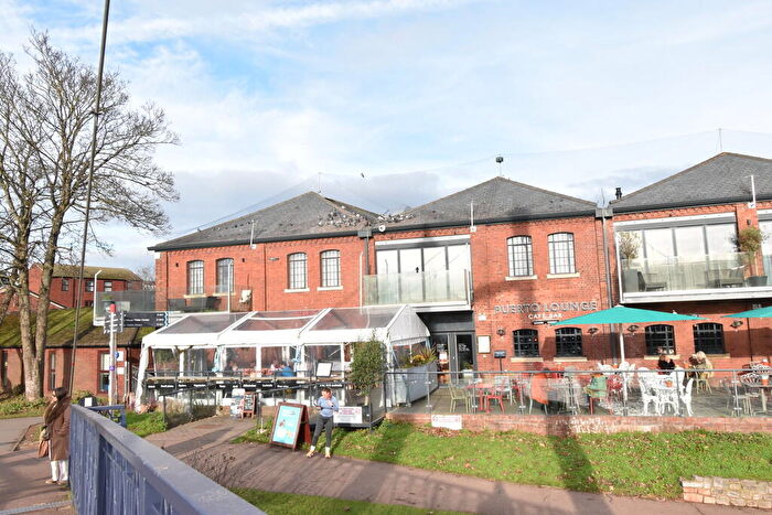 2 Bedroom Apartment To Rent In Kennaway Apartments, Commercial Rd, EX2