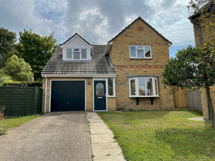 4 Bedroom Detached House To Rent In East Cowes, Isle Of Wight, PO32