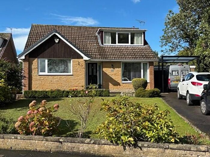 4 Bedroom Detached Bungalow For Sale In Gascoigne Court, Barwick In Elmet, Leeds, LS15