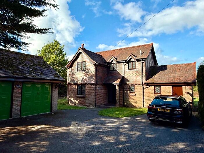 4 Bedroom Detached House To Rent In Church Lane, Nursling, SO16
