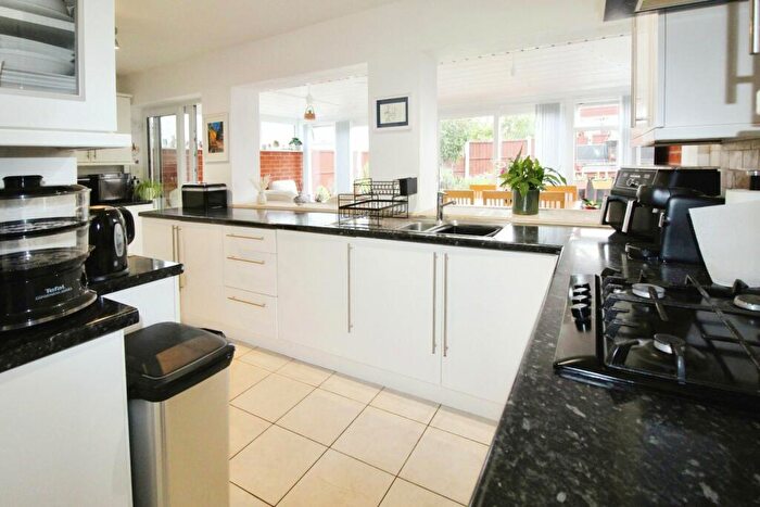 3 Bedroom Bungalow For Sale In Boyne Road, Birmingham, West Midlands, B26