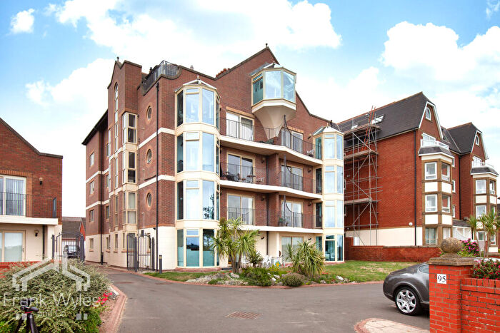 2 Bedroom Apartment For Sale In Flat Hillcliffe, South Promenade, Lytham St. Annes, Lancashire, FY8