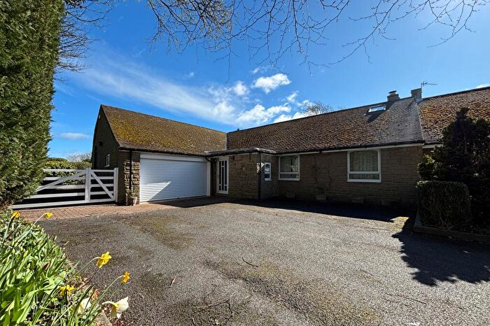 4 Bedroom Semi-Detached Bungalow For Sale In Woodland Close, Earsdon, Whitley Bay, NE25