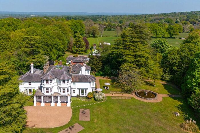 3 Bedroom Penthouse For Sale In Felcourt Road, East Grinstead, West Sussex, RH19