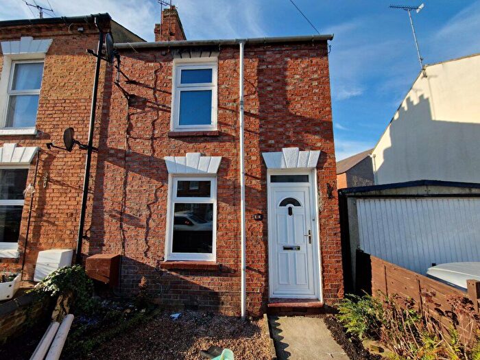 2 Bedroom End Of Terrace House To Rent In Centre Street, Banbury, Oxon, OX16