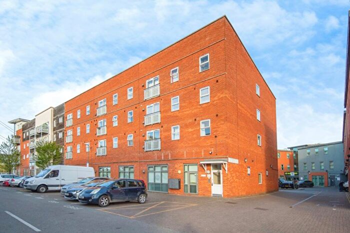 2 Bedroom Flat For Sale In Compair Crescent, Ipswich, Suffolk, IP2