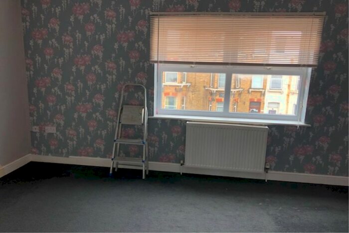 4 Bedroom Semi-Detached House To Rent In Sweyn Road, Cliftonville, Margate, Kent, CT9