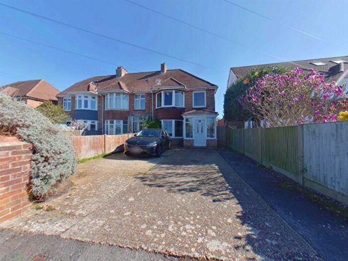 3 Bedroom End Of Terrace House To Rent In St Marys Road, Stubbington, PO14