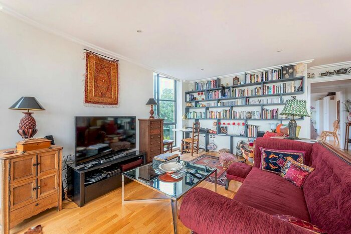 2 Bedroom Flat To Rent In Point Wharf Lane, Brentford, TW8