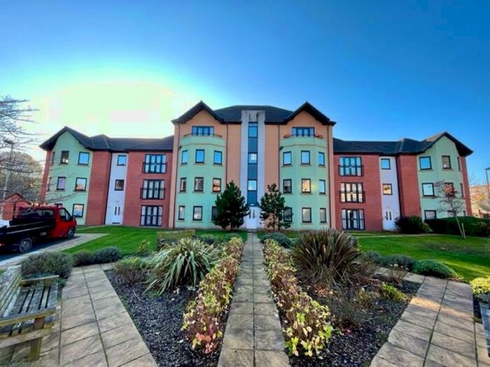 2 Bedroom Apartment To Rent In Park Moor Gardens, Dudley, DY1