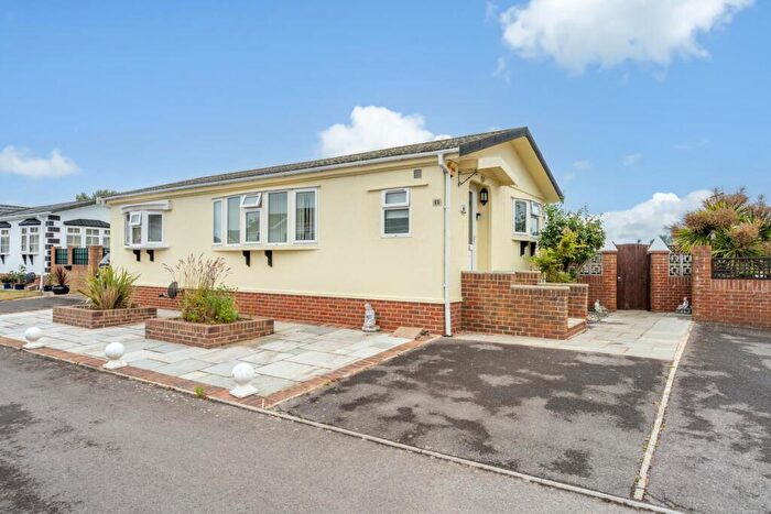 2 Bedroom Park Home For Sale In Laurel Drive, Nyetimber, Bognor Regis, PO21