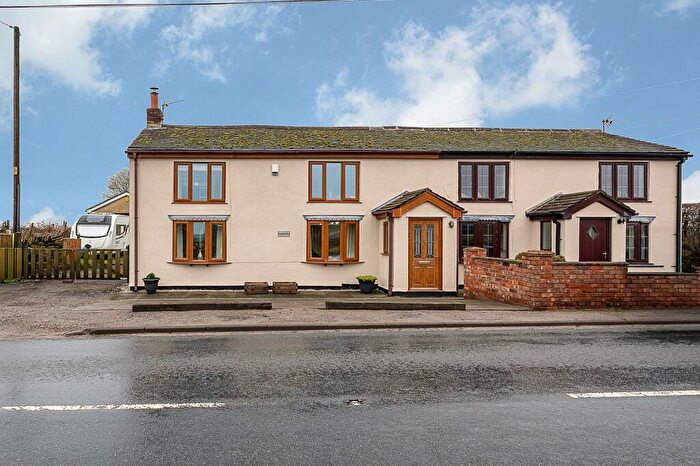 3 Bedroom Semi Detached House For Sale In Liverpool Road, Bickerstaffe, L39