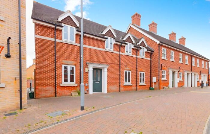 2 Bedroom Coach House For Sale In Colonel Way, Colchester, CO2