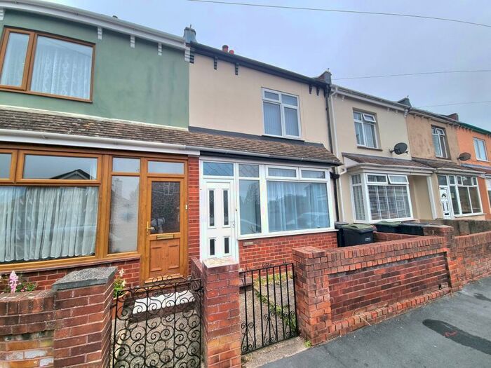 2 Bedroom House To Rent In St. Thomas's Road, Gosport, PO12