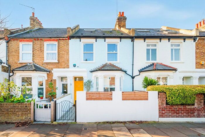 4 Bedroom Property To Rent In Cunnington Street, Chiswick, W4