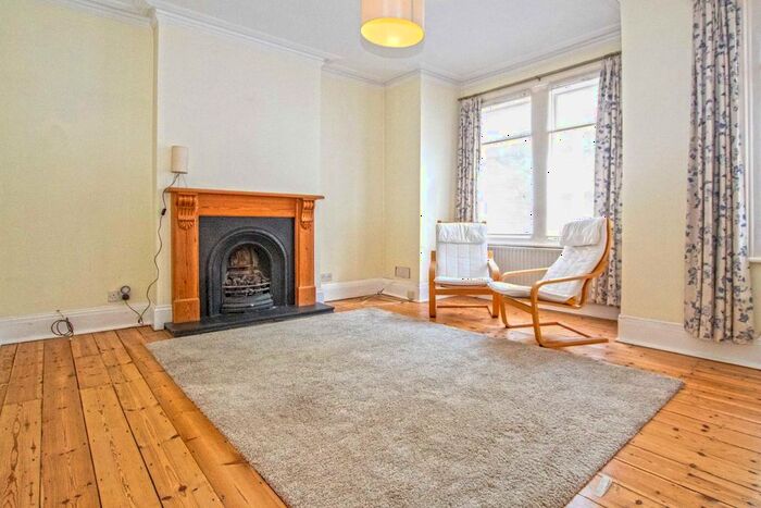 1 Bedroom Flat To Rent In Station Road, London, W7