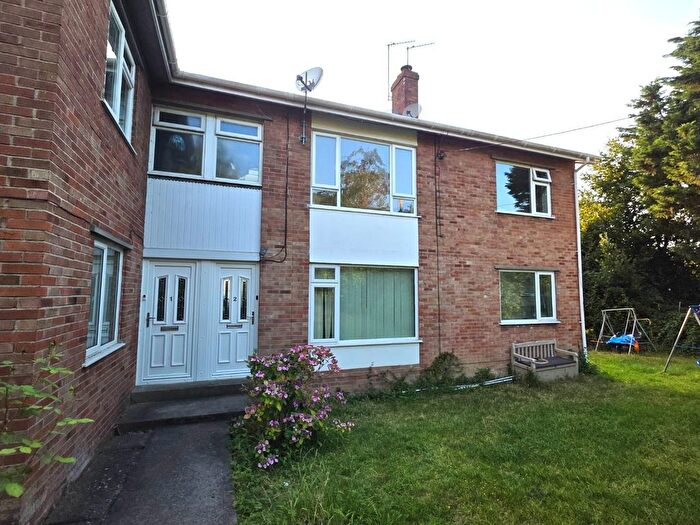 2 Bedroom Flat For Sale In Wells Road, Glastonbury, BA6
